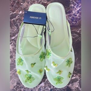 Forever 21 Green Mesh Beaded Sequin Butterfly Flats Sandals Size 9 NWT